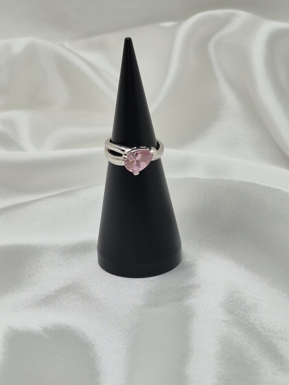 Sterling Silver Pink Teardrop Solitaire CZ Ring 9ne Side.Split Shank Design Sz 6 - Picture 1 of 4